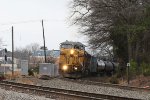 GECX 9513 leads NS train 6W4 around the curve 